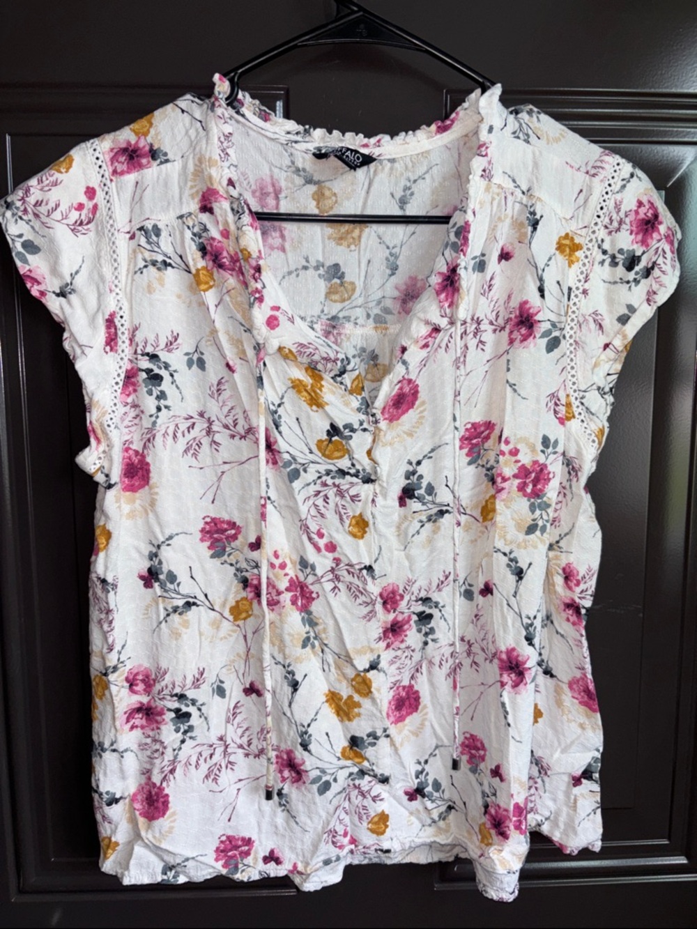 Buffalo david Floral  Short Sleeve Top in White with Pink & Mustard Flowers